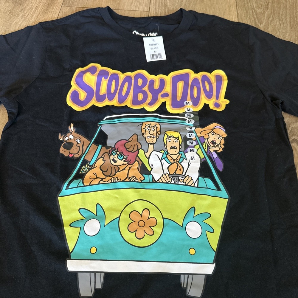 Scooby-Doo Unisex Black T-Shirt Scooby Doo &‎ The Gang Size Medium T-Shirt NEW
